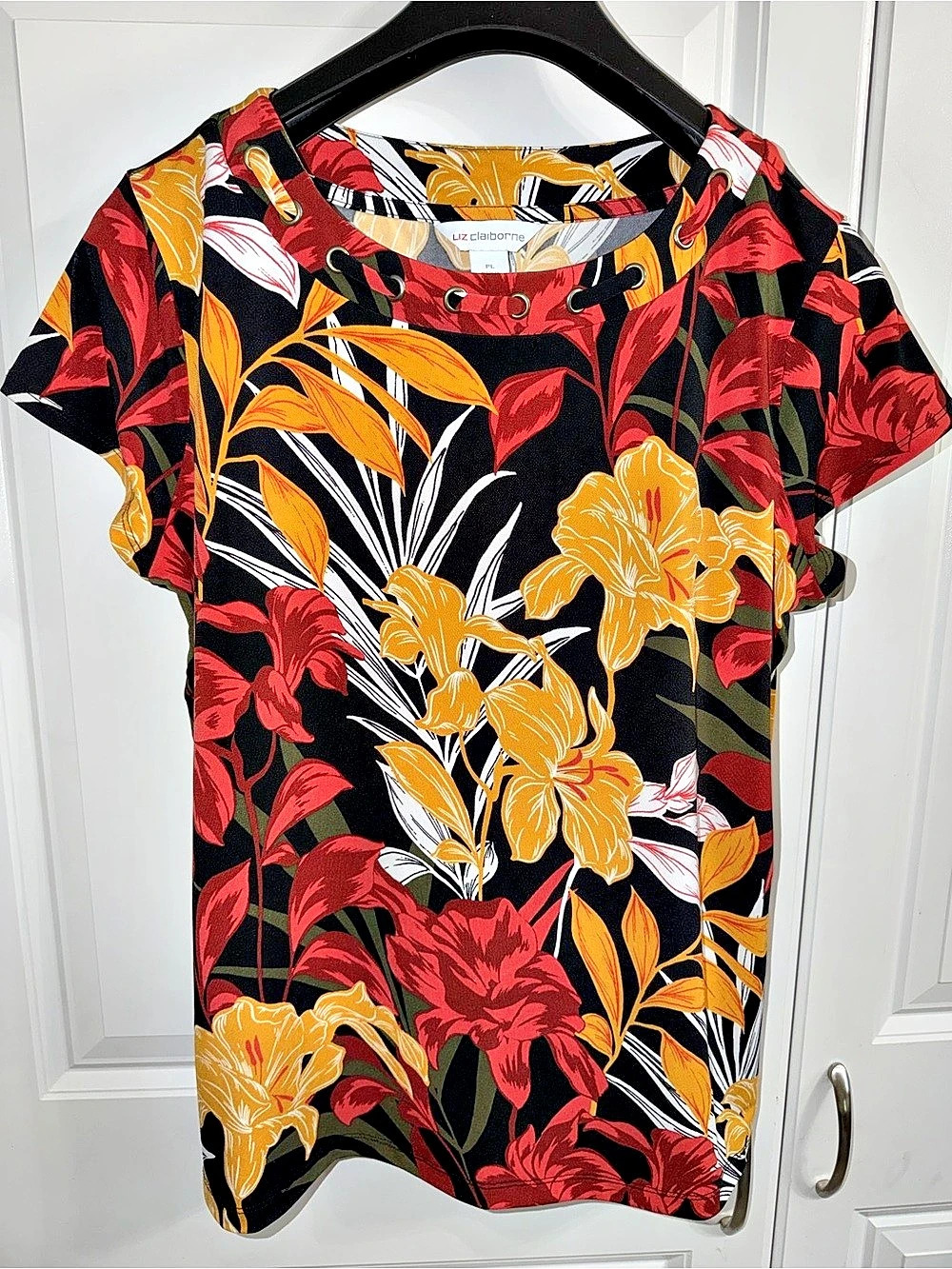 Liz Claiborne Floral Short Sleeve Top in Black & Red Size PL